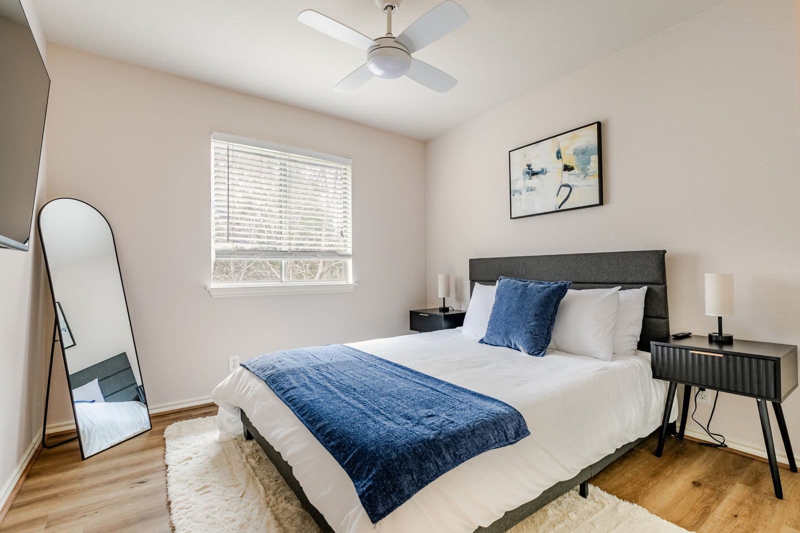 Guest bedroom 2